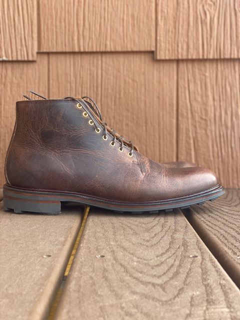 Photo by boot_247 on October 2, 2022 of the Viberg Wholecut Derby Boot in Horween Rowdy Dachshund.