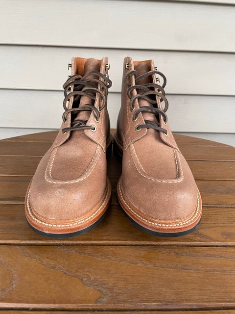 Photo by goodboots_badfeet on November 1, 2022 of the Grant Stone Brass Boot in C.F. Stead Natural Waxy Commander Suede.