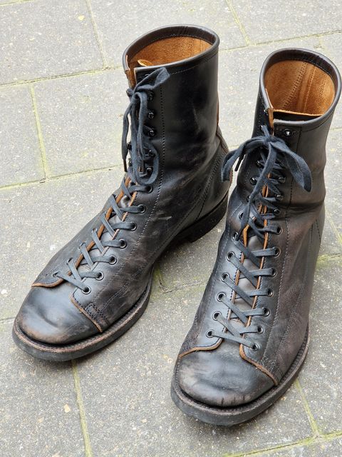 Photo by Chris007 on March 4, 2023 of the Clinch Gary Boots in Black-Overdyed Horsebutt.