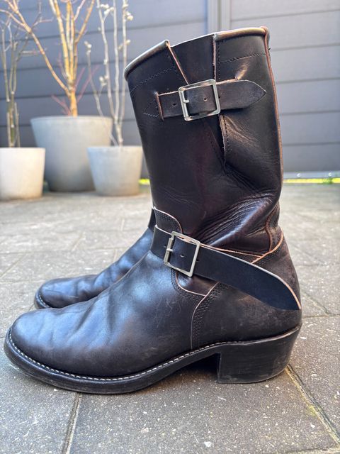 Photo by Chris007 on March 2, 2026 of the Raland Bootmaker Engineers in Maryam Black Horsebutt.