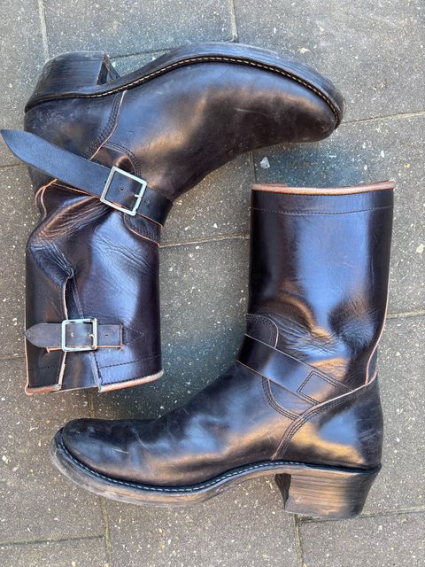 Photo by Chris007 on March 2, 2026 of the Raland Bootmaker Engineers in Maryam Black Horsebutt.