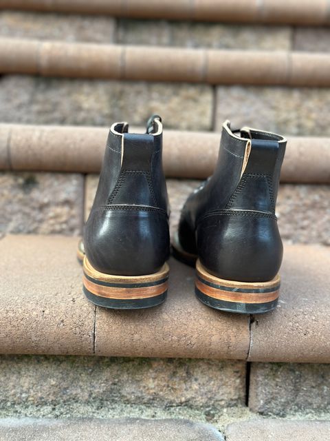 Photo by horweendreams on October 5, 2023 of the Viberg Service Boot BCT in Maryam Black Horsebutt.