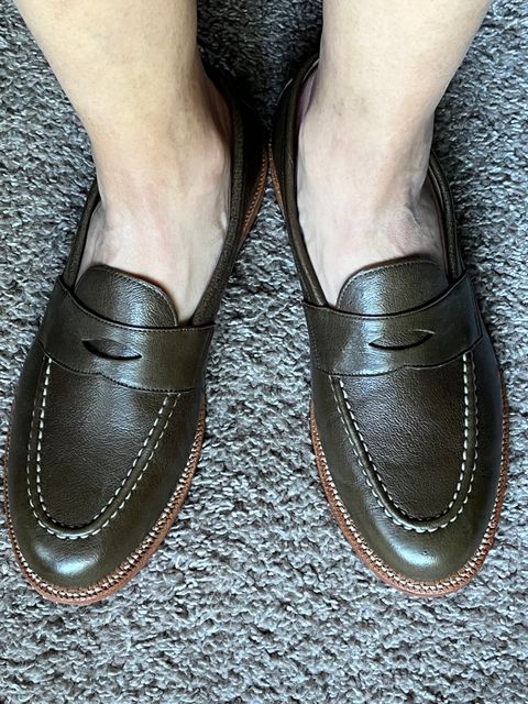 Photo by Bota71 on June 23, 2023 of the Grant Stone Traveler Loafer in Incas Jungle Kangaroo.