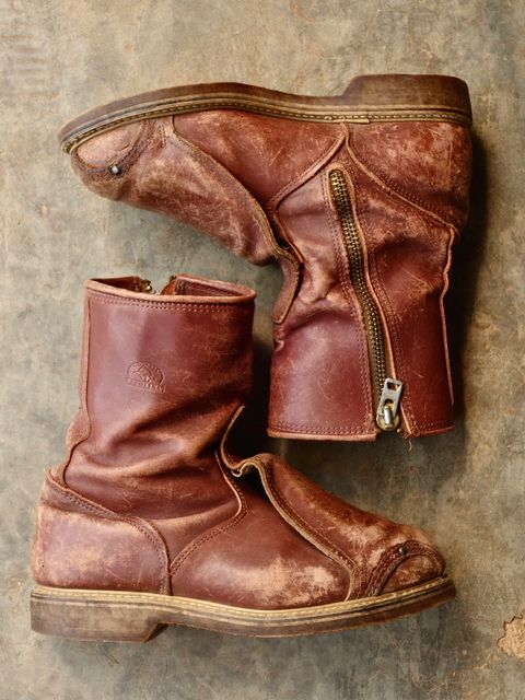 Photo by reothich on March 31, 2026 of the Carolina 390 in Red Dog Leather.