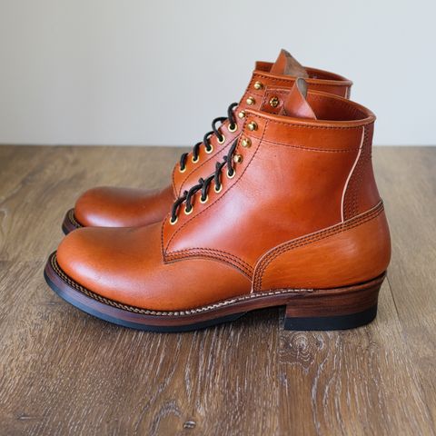 Photo by selvedge.and.boots on October 6, 2024 of the John Lofgren Steel Gang in Shinki Camel Horsebutt.