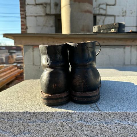 Photo by lydialove on February 5, 2024 of the Grant Stone Nora Boot in Horween Black Chromexcel.