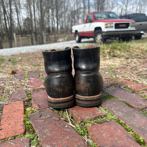Photo by lydialove on March 2, 2024 of the Grant Stone Nora Boot in Horween Black Chromexcel.