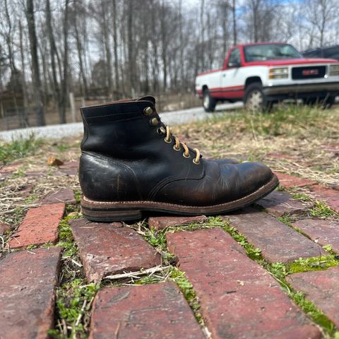 Photo by lydialove on March 2, 2024 of the Grant Stone Nora Boot in Horween Black Chromexcel.