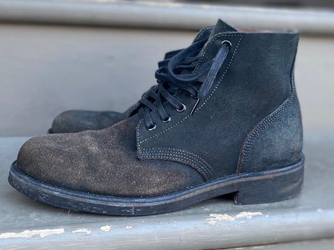 Photo by erratic on December 1, 2022 of the Oak Street Bootmakers Field Boot in Horween Natural Indigo Chromexcel Roughout.