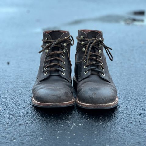 Photo by rjduma on December 3, 2022 of the Grant Stone Diesel Boot in C.F. Stead Earth Waxy Commander Suede.