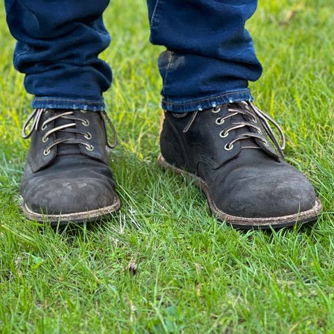 Photo by rjduma on April 1, 2023 of the Grant Stone Diesel Boot in C.F. Stead Earth Waxy Commander Suede.