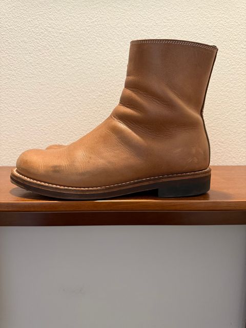 Photo by andrew_mier on January 23, 2025 of the Rolling Dub Trio Casper Boot in Horween Natural Chromexcel.