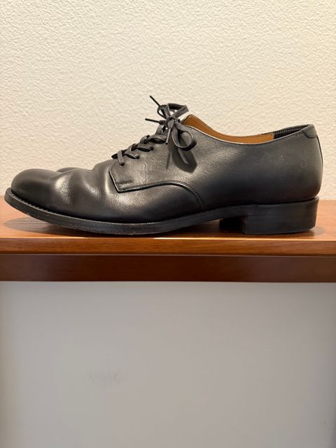 Photo by andrew_mier on January 23, 2025 of the Rolling Dub Trio Derby Shoes in Black Box Calf.