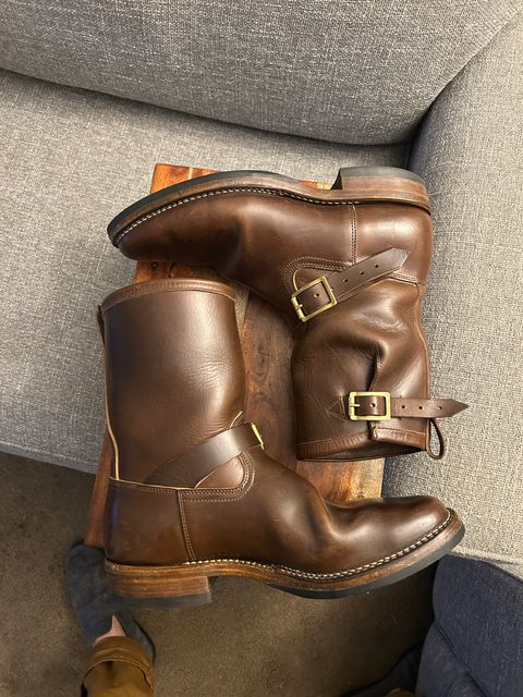Photo by Daniel.S.Latham on December 6, 2024 of the Viberg Engineer in Horween Brown Chromexcel Horsebutt.