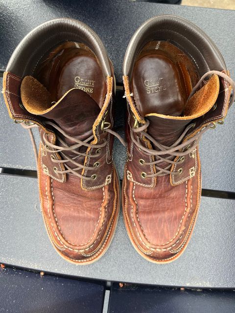Photo by daftdonald on March 6, 2023 of the Grant Stone Field Boot in Seidel Walnut Bison.