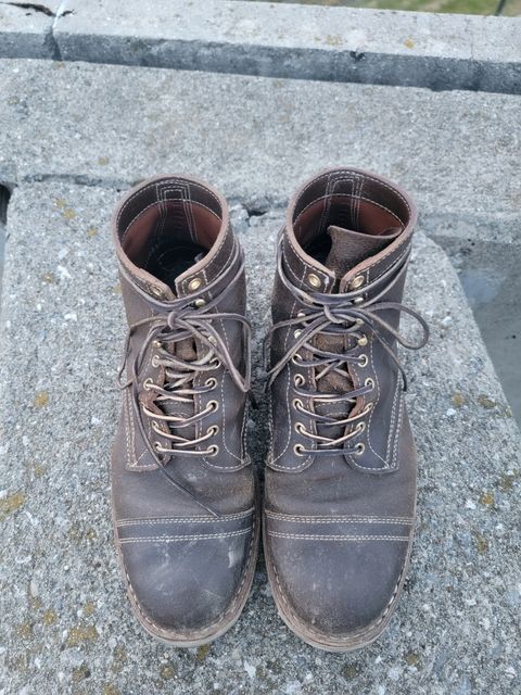 Photo by tempesttost on April 5, 2023 of the White's MP-Sherman Toe Cap in Horween Olive Waxed Flesh.