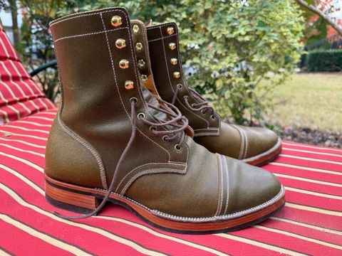 Photo by sasquatch on November 3, 2025 of the Imperium Radical in Horween Olive Waxed Flesh.