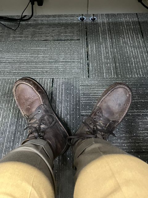 Photo by sigben59 on November 26, 2025 of the Jim Green Meander – Moc-Toe in Bronco Brown - Oily Pull Up.
