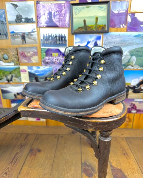 Photo by LimmerGuy on April 4, 2024 of the Peter Limmer & Sons Custom Model in Seidel Raindance: Limmer Edition.