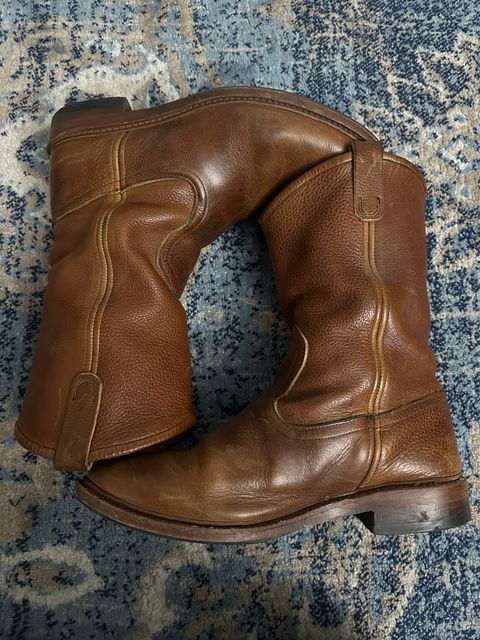 Photo by jayandhisboots on December 6, 2023 of the Allen Edmonds Dallas Roper in Horween Cheyenne Brown.