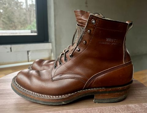 Photo by indigo_footprint on January 1, 2023 of the White's 350 Cruiser in Horween British Tan Chromexcel.