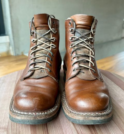 Photo by indigo_footprint on March 4, 2023 of the White's 350 Cruiser in Horween British Tan Chromexcel.