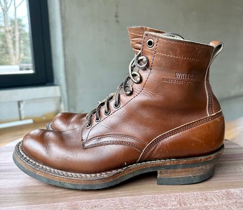 Photo by indigo_footprint on March 4, 2023 of the White's 350 Cruiser in Horween British Tan Chromexcel.