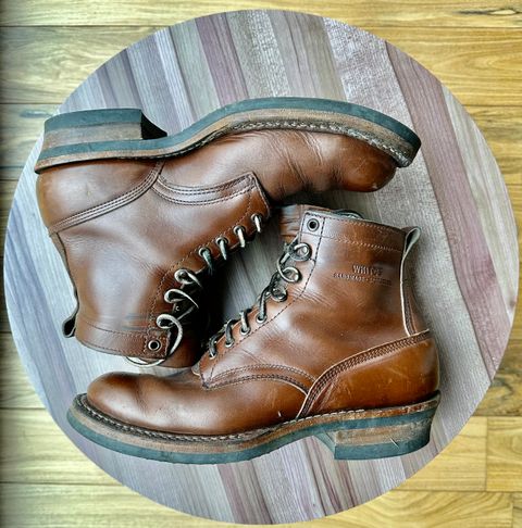 Photo by indigo_footprint on March 4, 2023 of the White's 350 Cruiser in Horween British Tan Chromexcel.