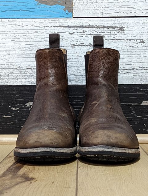Photo by CanardGris on November 6, 2022 of the Mark Albert Chelsea Boot in Unlisted Leather.