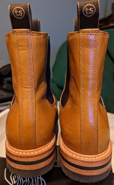 Photo by abrinson on May 6, 2022 of the Taylor Stitch Ranch Boot in Unknown Material.