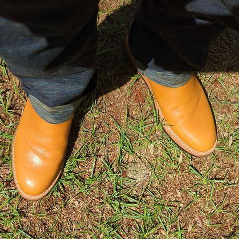 Photo by abrinson on July 4, 2022 of the Taylor Stitch Ranch Boot in Unknown Material.