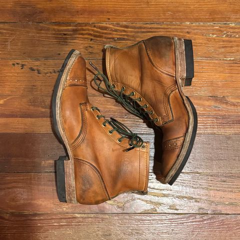 Photo by sthilburn on April 6, 2025 of the Wesco Wesco/x S&S Day Breaker in Horween Natural Essex.
