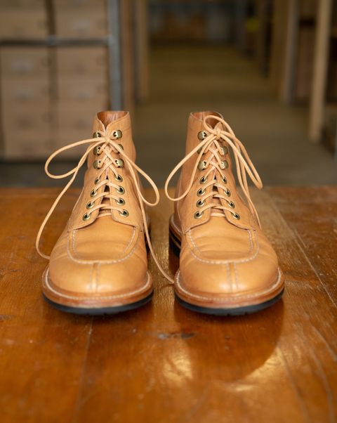 Photo by kat on November 9, 2022 of the Grant Stone Ottawa Boot in Incas Natural Kangaroo.