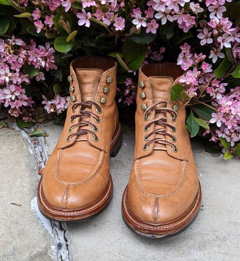 Photo by kat on April 3, 2023 of the Grant Stone Ottawa Boot in Incas Natural Kangaroo.
