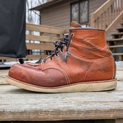 Photo by workwearfit on March 3, 2025 of the Red Wing 875 in Red Wing / Brown.