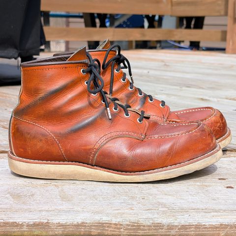 Photo by workwearfit on April 1, 2025 of the Red Wing 875 in Red Wing / Brown.