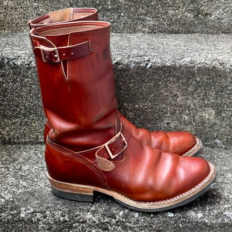 Photo by Leetsalot on February 3, 2025 of the Wesco Mister Lou in Wickett & Craig Tan Oiled Latigo.
