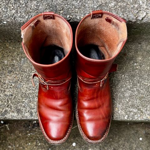 Photo by Leetsalot on April 3, 2025 of the Wesco Mister Lou in Wickett & Craig Tan Oiled Latigo.