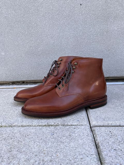 Photo by uglyshoes on November 3, 2023 of the Grant Stone Edward Boot in Horween Honey Glazed Shell Cordovan.