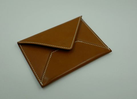 Photo by uglyshoes on November 1, 2025 of the Hermès Enveloppe MM in Barenia.