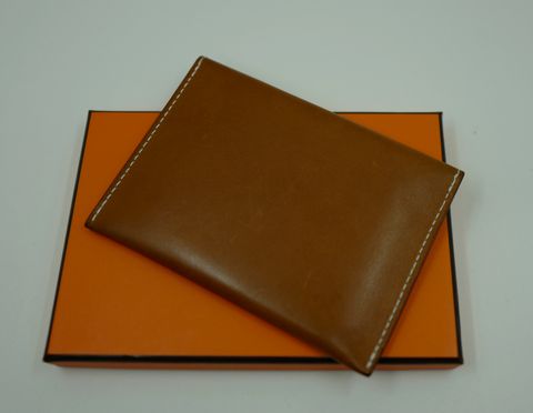 Photo by uglyshoes on February 3, 2026 of the Hermès Enveloppe MM in Barenia.