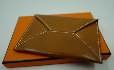 Photo by uglyshoes on April 4, 2026 of the Hermès Enveloppe MM in Barenia.