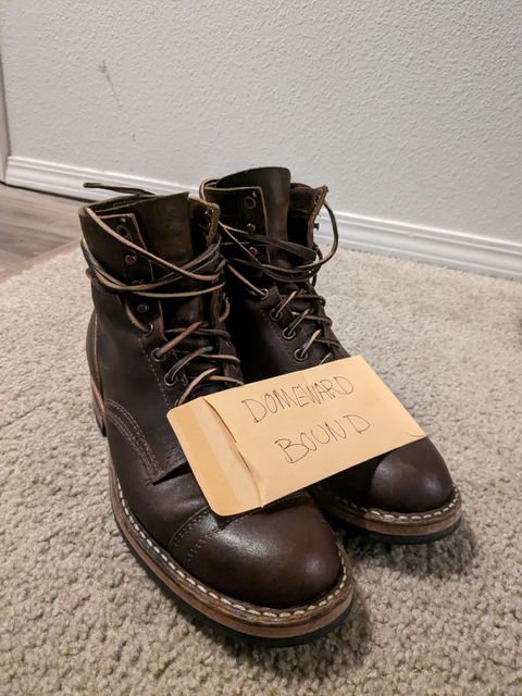 Photo by ZoSo on October 2, 2023 of the White's MP-Sherman Toe Cap in Horween Cinnamon Waxed Flesh.