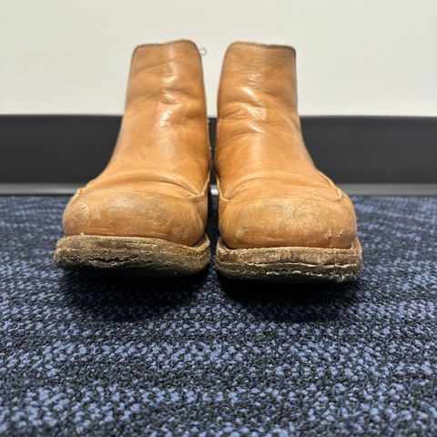 Photo by nothomeatl on January 5, 2026 of the Project Pandion PE1.2 in Vegetable Tanned Bovine.