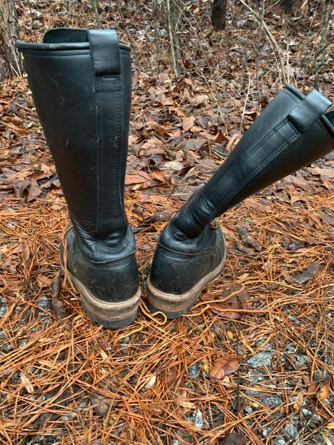 Photo by CountFluffhair.46 on January 3, 2023 of the Hoffman Boots Unlisted Model in Unknown Leather.