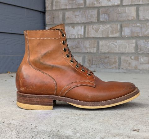 Photo by chilly on December 1, 2024 of the Flame Panda Service Boot in Maryam Natural Horsebutt.