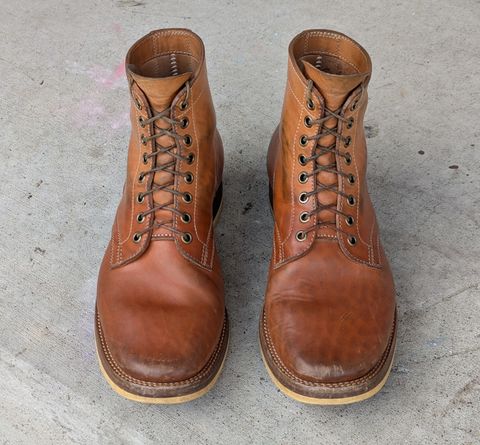 Photo by chilly on December 1, 2024 of the Flame Panda Service Boot in Maryam Natural Horsebutt.