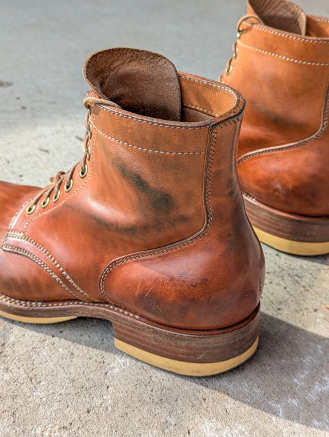 Photo by chilly on April 1, 2025 of the Flame Panda Service Boot in Maryam Natural Horsebutt.