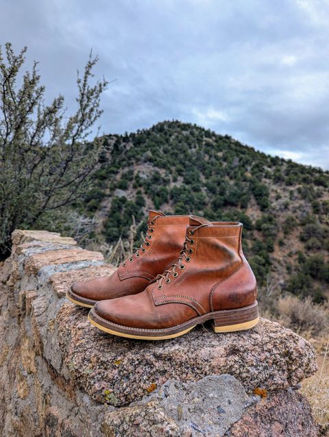 Photo by chilly on March 31, 2025 of the Flame Panda Service Boot in Maryam Natural Horsebutt.