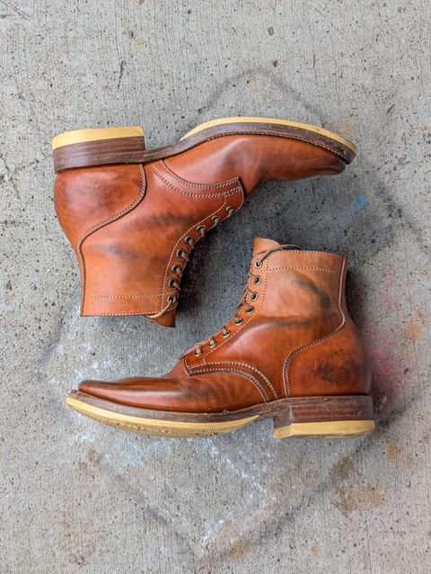 Photo by chilly on April 5, 2025 of the Flame Panda Service Boot in Maryam Natural Horsebutt.